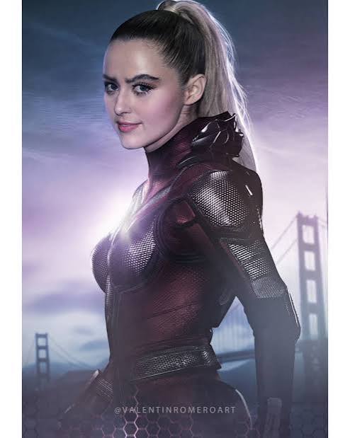 Cassie Lang as Stature